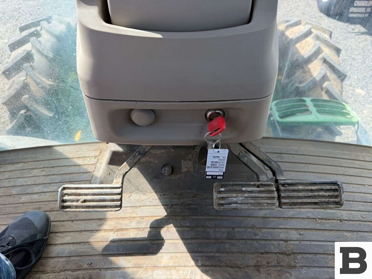 2013-john-deere-7200r-image-80