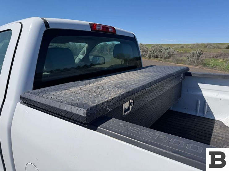 2018-chevrolet-silverado-1500-image-13