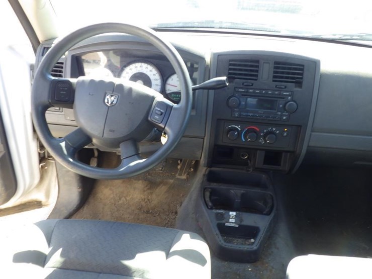 2007-dodge-dakota-image-9