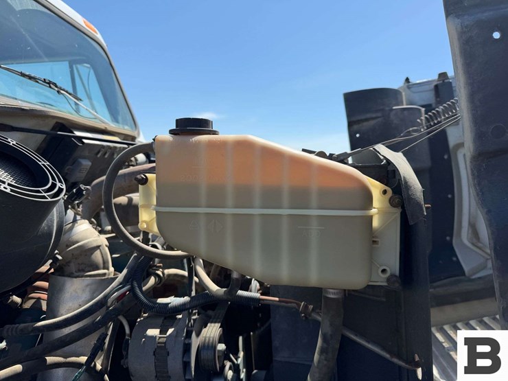 1997-international-4900-image-38