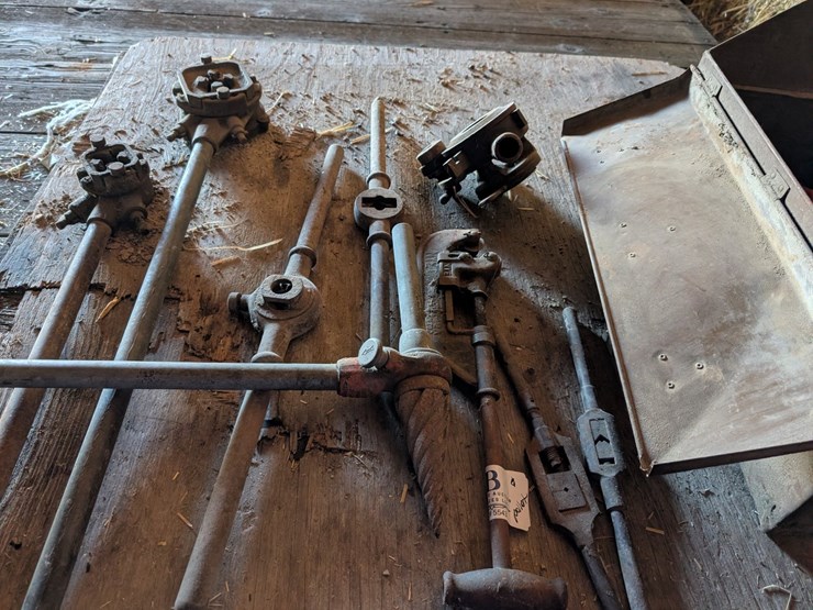 #5543-•-drop-forge-pipe-threader-image-1