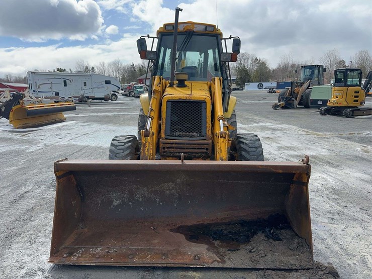 2003-jcb-215-image-2
