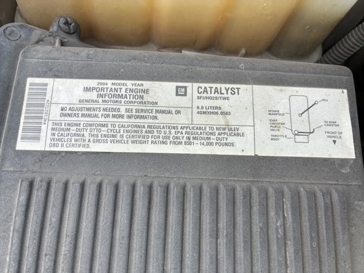 2004-chevrolet-silverado-2500hd-image-11