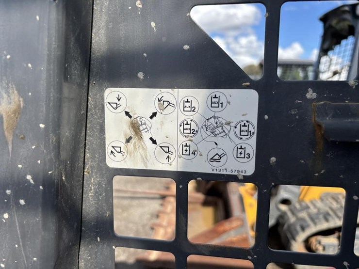 2021-kubota-svl75-2-image-23