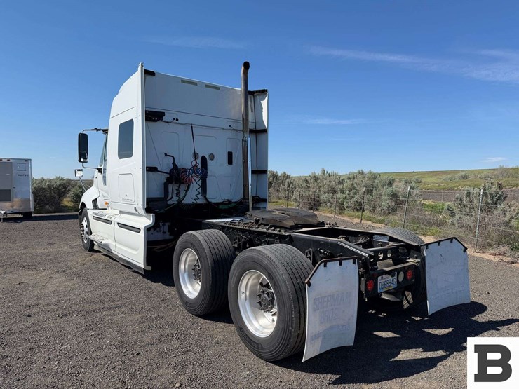 2012-international-prostar-image-3