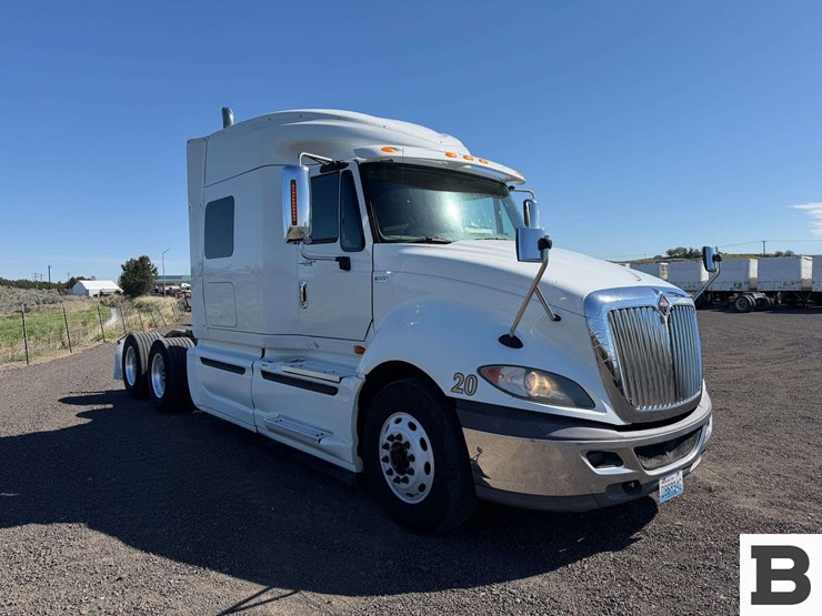 2012-international-prostar-image-7