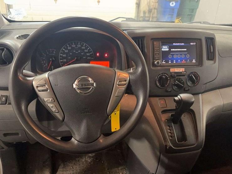 2021-nissan-nv200-image-17