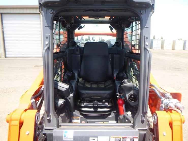 2024-kubota-svl75-3-image-21