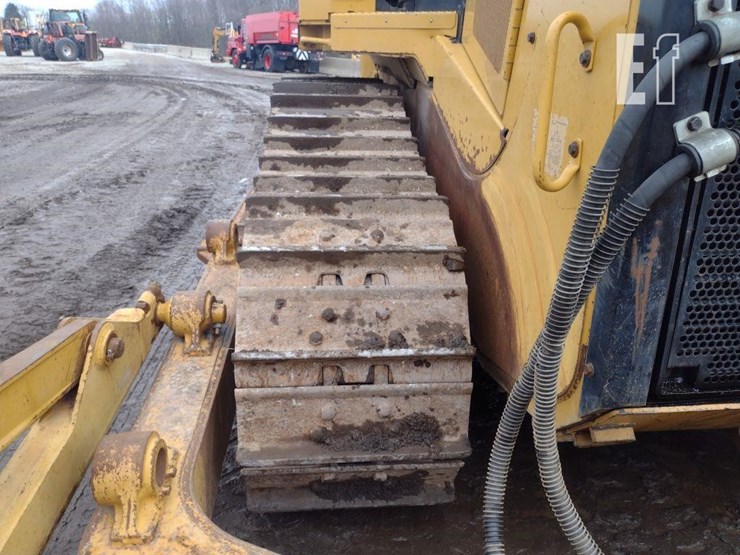 2018-caterpillar-d7e-image-41