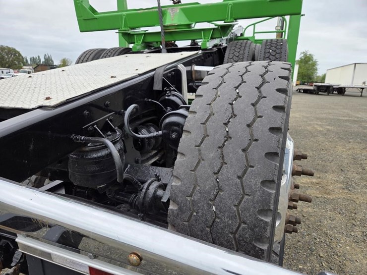 2015-kenworth-t800-image-51