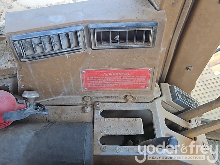 1980-caterpillar-d10-image-32