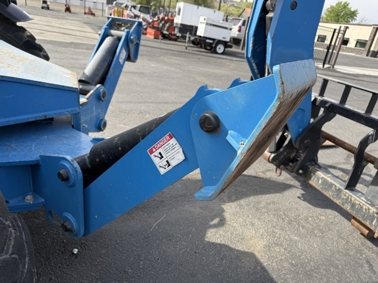 2016-genie-gth1056-image-27