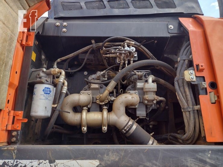 hitachi-zx350lc-6n-image-38