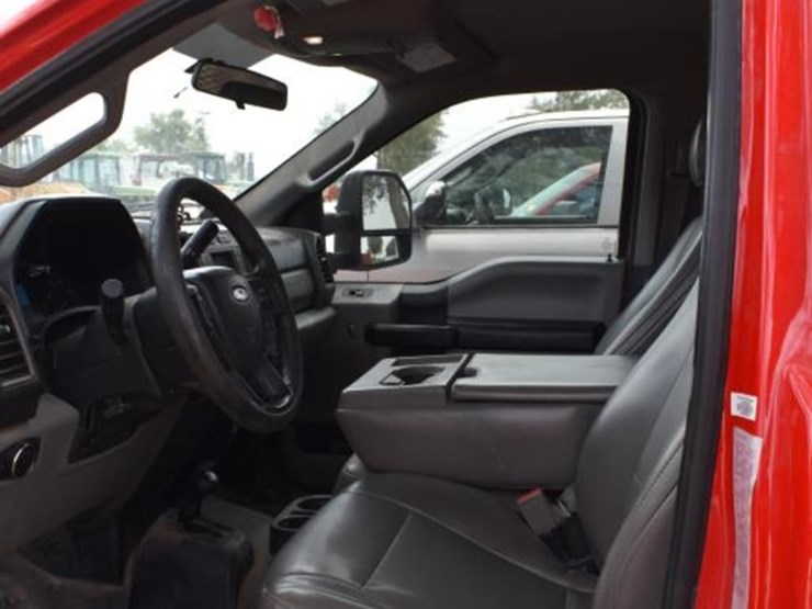 2019-ford-f550-image-13