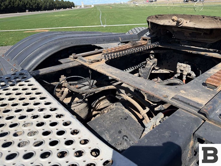 1998-kenworth-t800-image-19