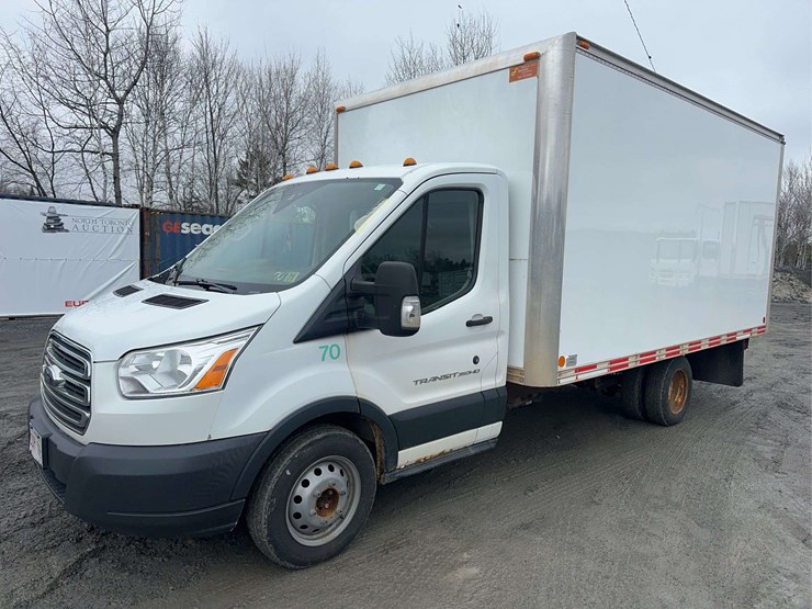 2018-ford-transit-image-1