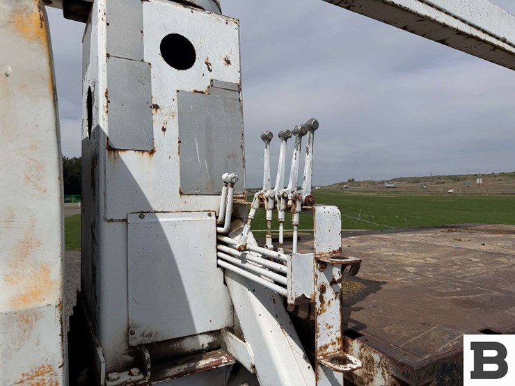 1975-chevrolet-c65-image-13