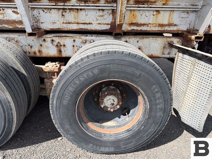 1977-international-fertilizer-truck-image-24