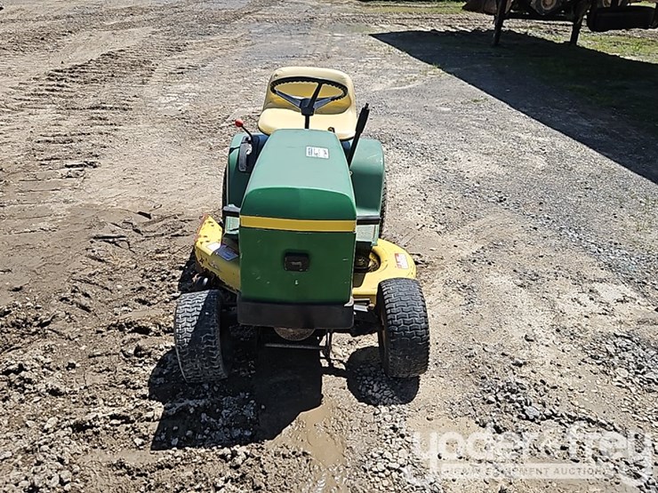 john-deere-111-image-12