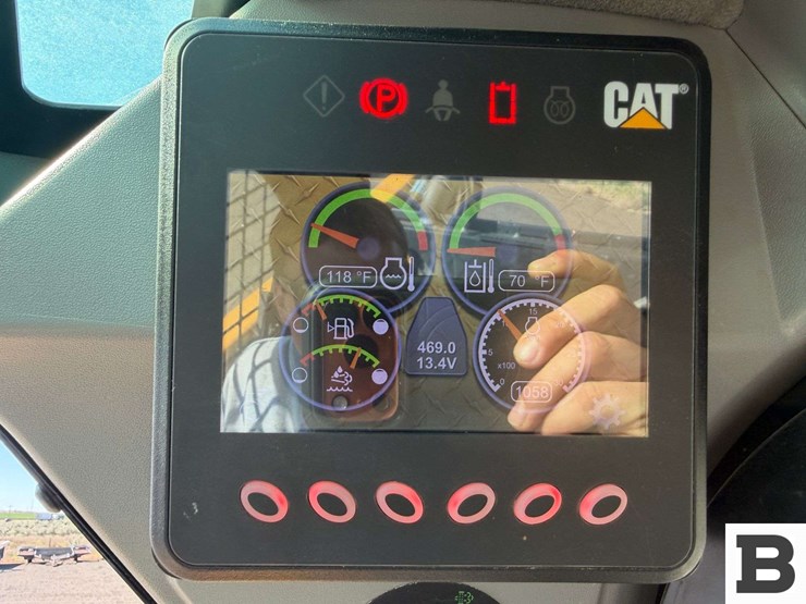 2017-caterpillar-299d2-image-54