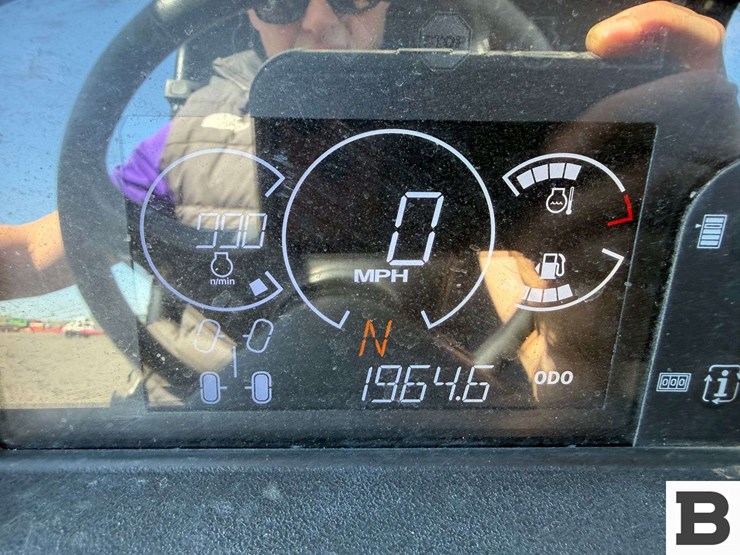 john-deere-xuv-590m-image-34