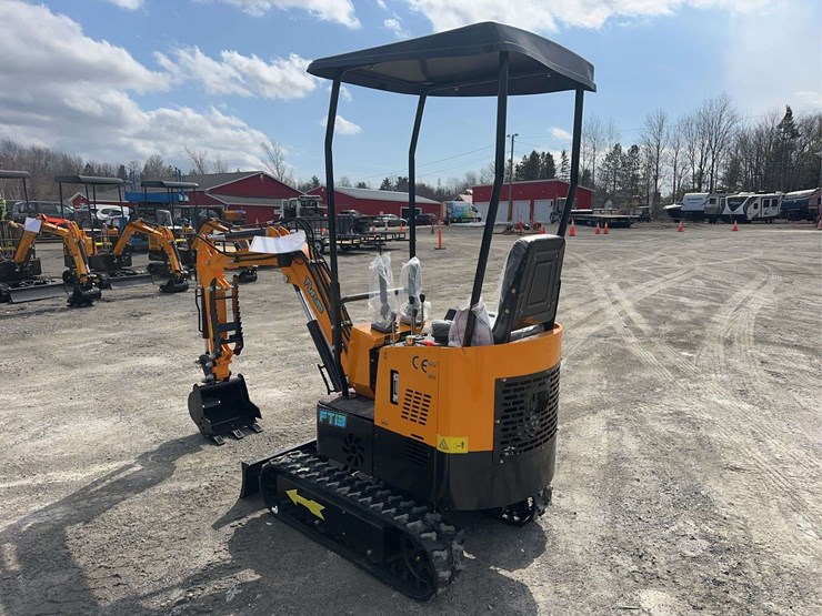 2026-future-ft13-mini-excavator-image-7