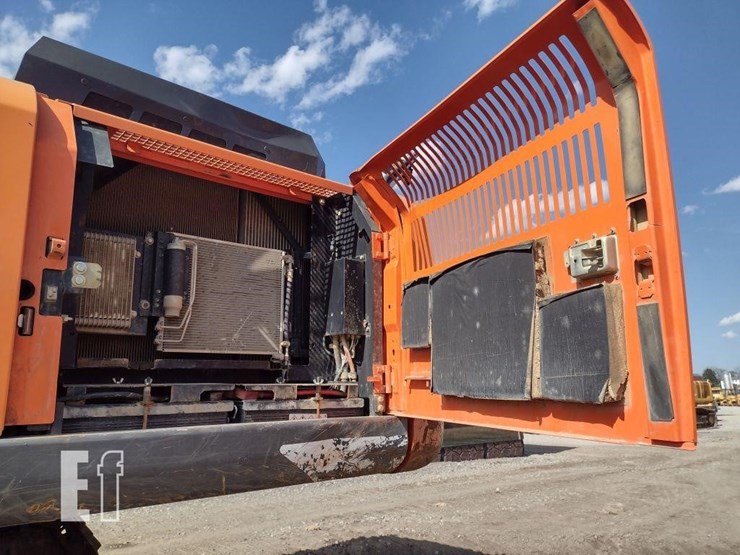 hitachi-zx350lc-6n-image-19