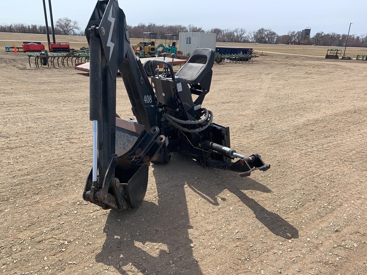 bradco-408w-skid-steer-backhoe-attachment-image-2