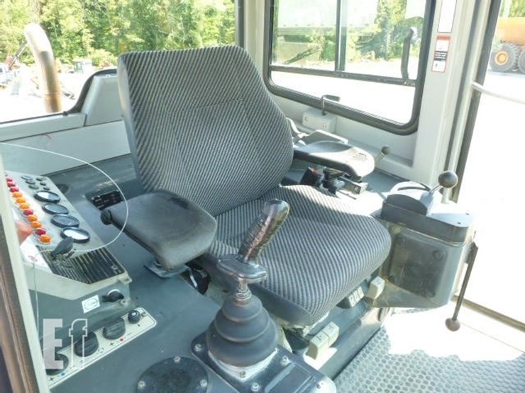 2004-deere-655c-ii-image-12