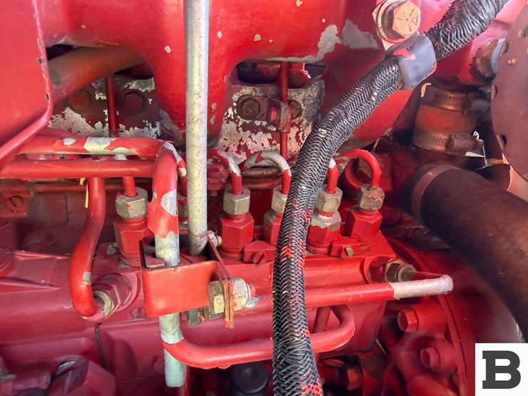 new-holland-1085-image-54