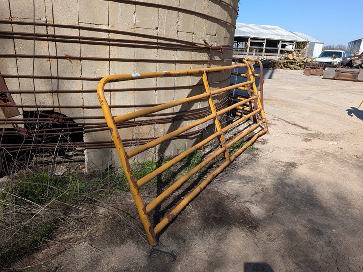 #5470-•-sioux-cattle-gate-image-1