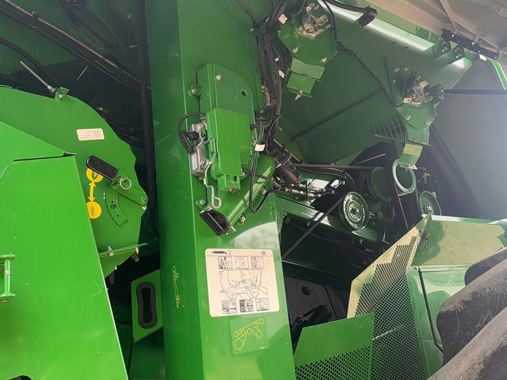 2023-john-deere-s780-image-18