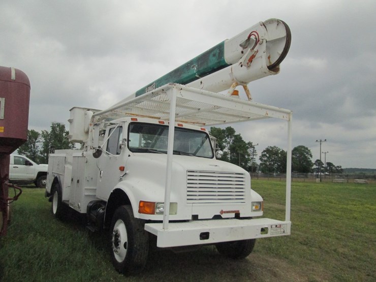 1990-international-4900-image-2