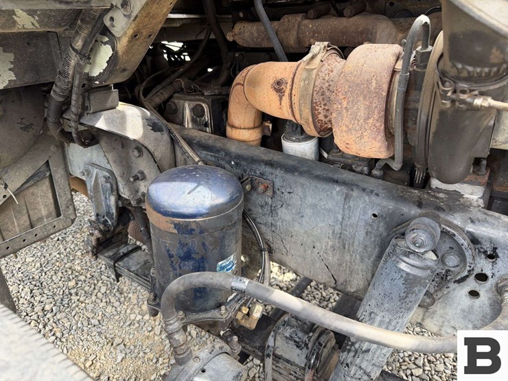 1996-ford-la9000-image-36