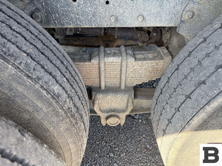 1979-ford-800-image-18