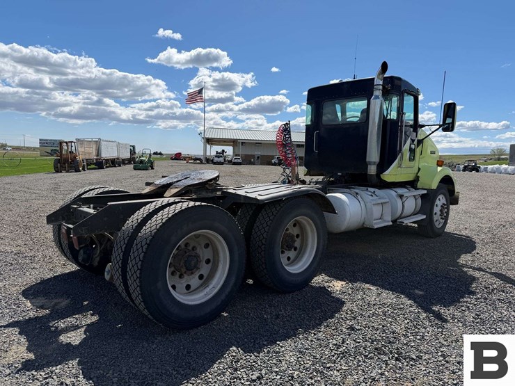 1998-kenworth-t800-image-5