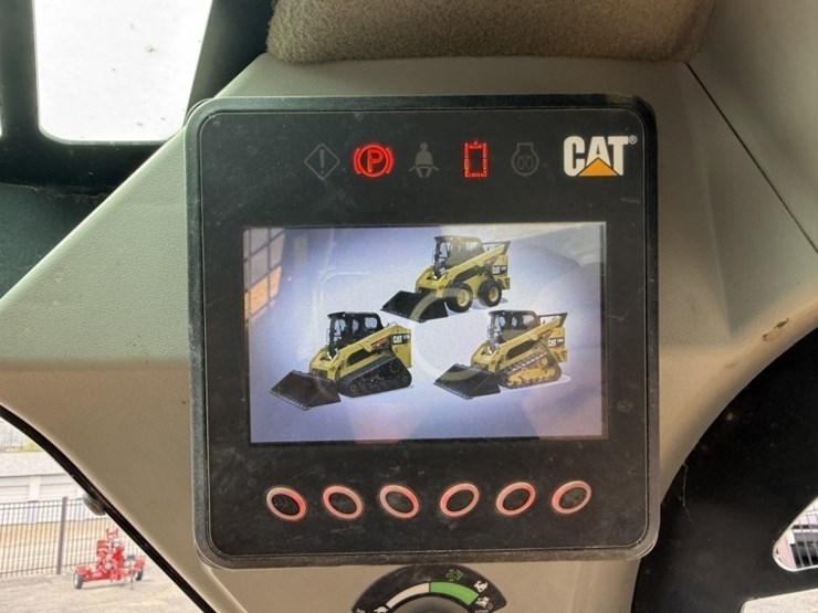 2017-caterpillar-226d-image-28