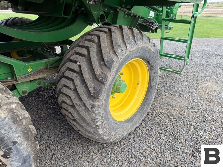 2015-john-deere-l340-image-39