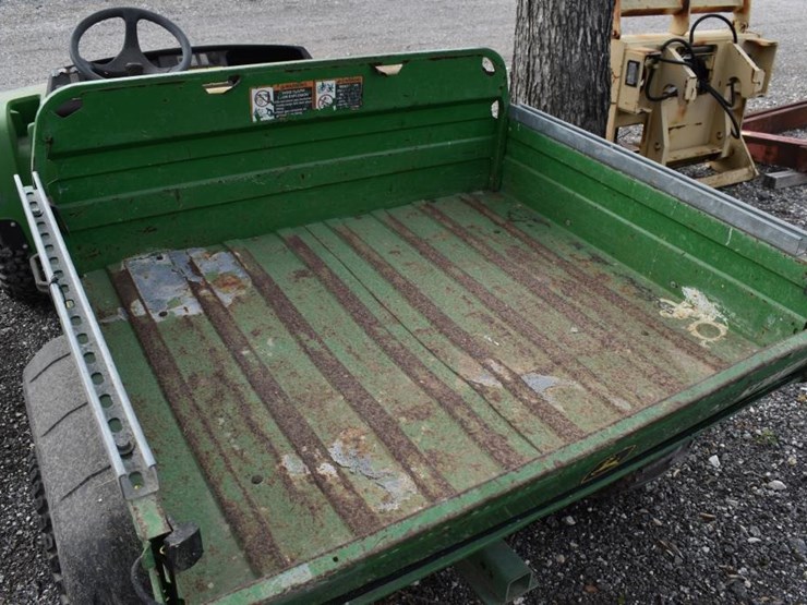 john-deere-gator-image-5