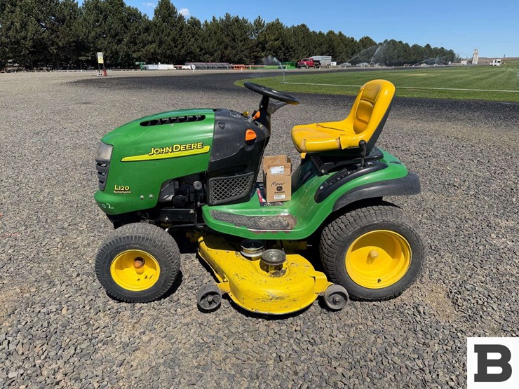 john-deere-l120-image-2