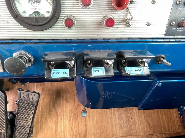 1966-kenworth-w900a-image-107