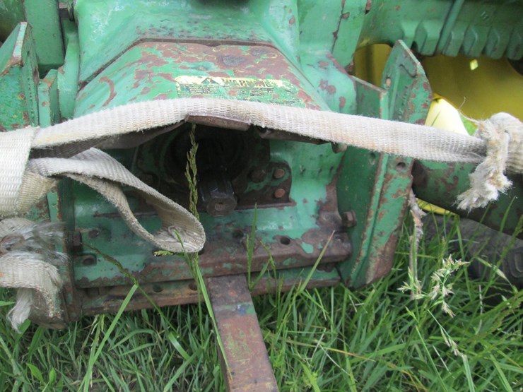 1976-john-deere-2040-image-8