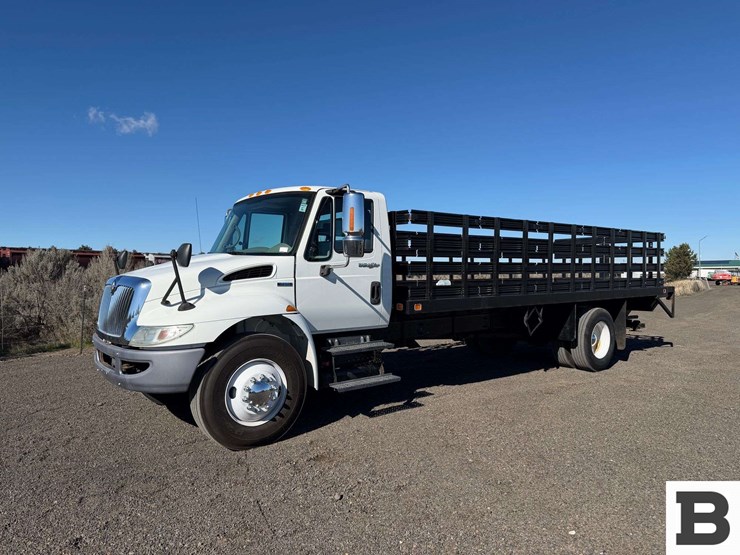 2008-international-durastar-4300-image-2