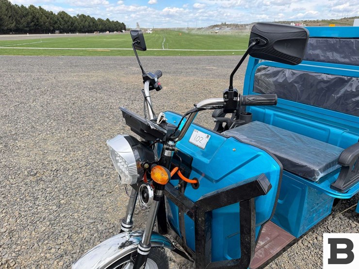 2025-ir-iret13-electric-tricycle-image-11