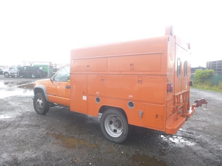 1999-gmc-3500-image-4