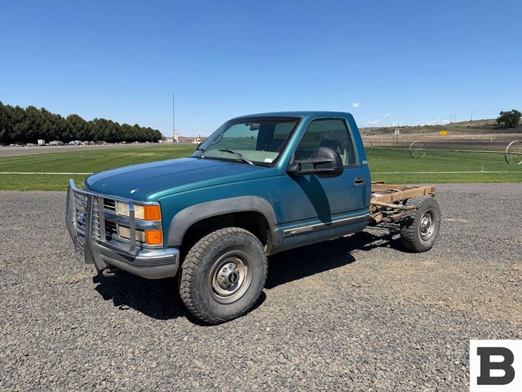 1997-chevrolet-gmt400-image-1