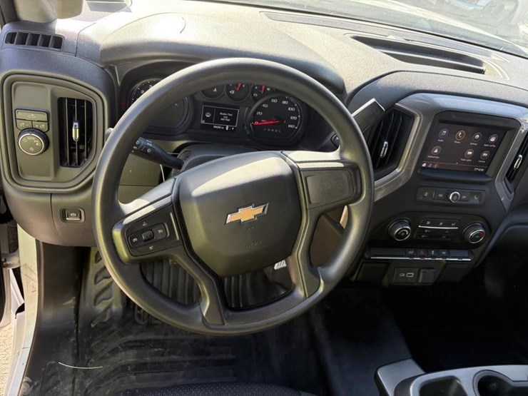 2021-chevrolet-silverado-1500-image-11