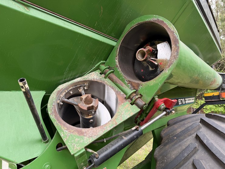 #531-•-#531-•-brent---975-grain-cart-trailer-image-7