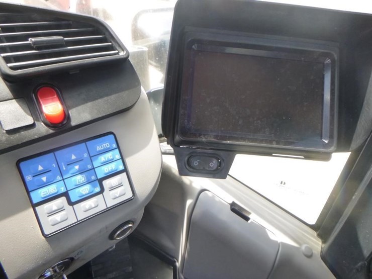 2018-komatsu-wa270-8-image-33