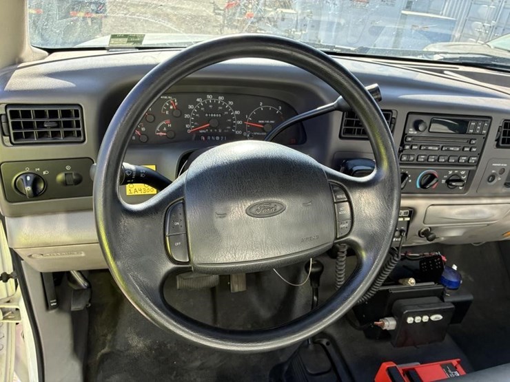 2001-ford-f550-image-14